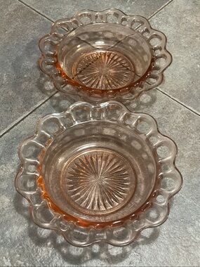 Anchor Hocking Pink Scalloped Glass Serving Bowls - Set of 2